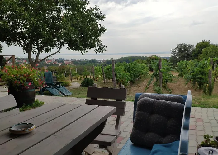 Apartamento Panorámaház Lovason Lovas