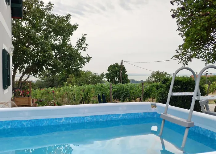 דירה Panoramahaz Lovason